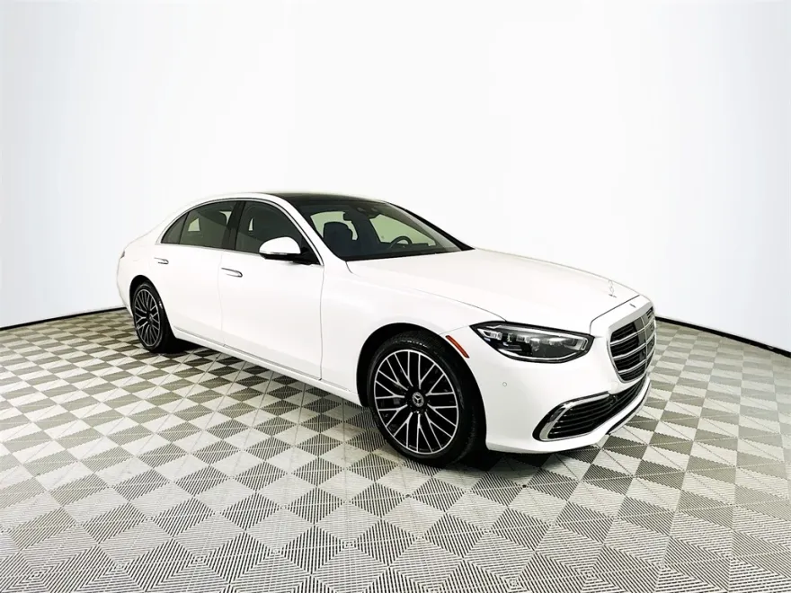 2024 Mercedes Benz S 580 4MATIC photo 1