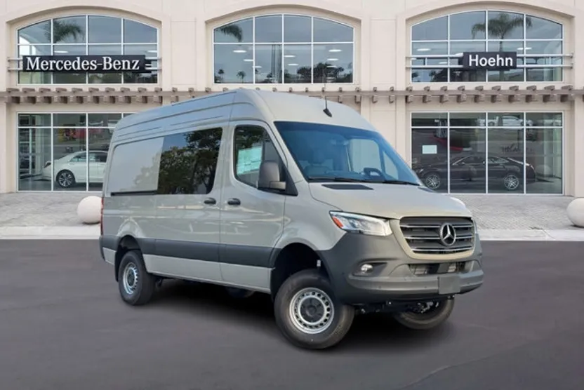 2025 Mercedes Benz Sprinter 2500 photo 1