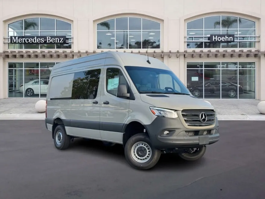 2025 Mercedes Benz Sprinter 2500 photo 1