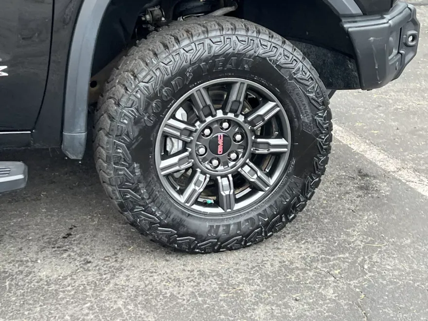 2024 Gmc Sierra 1500 AT4X photo 1