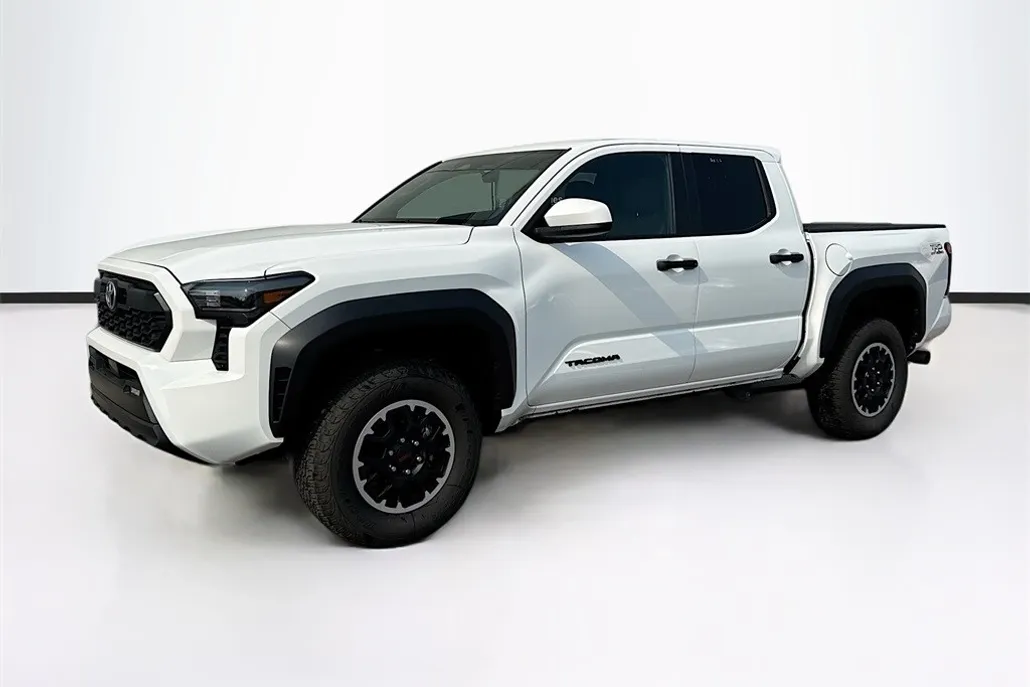 2024 Toyota Tacoma TRD Off-Road photo 1