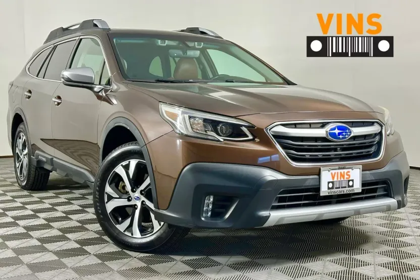 2020 Subaru Outback Touring photo 1