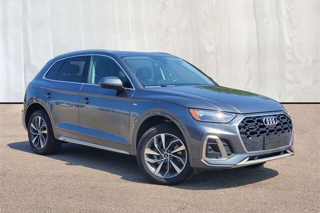 2023 Audi Q5 45 S line Premium photo 1