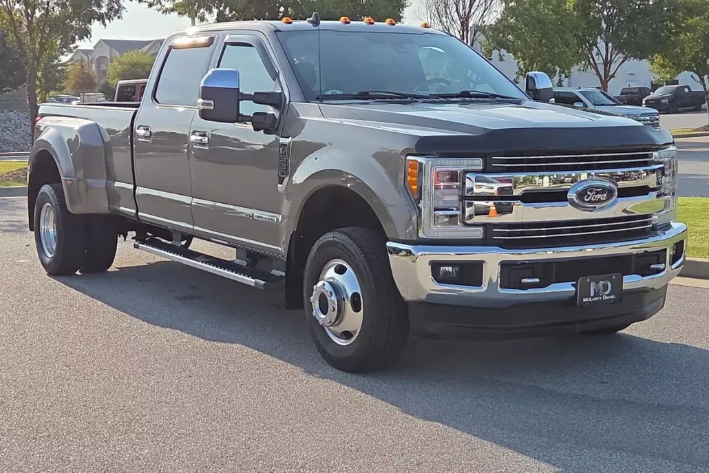2019 Ford F-350 photo 1