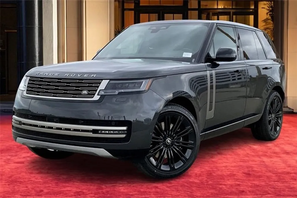 2025 Land Rover Range Rover SE photo 1
