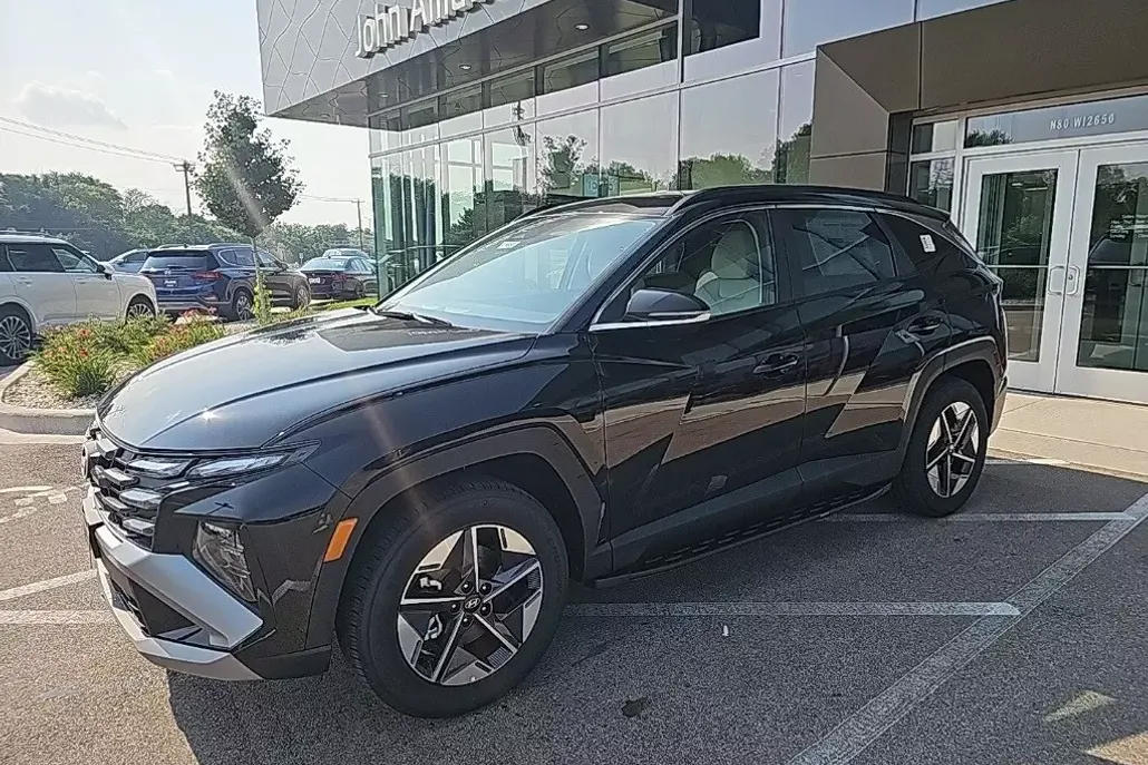 2025 Hyundai Tucson SEL Convenience photo 1