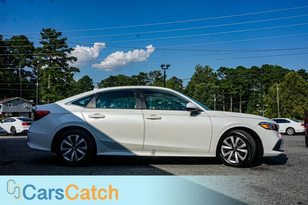 2022 Honda Civic LX photo 1