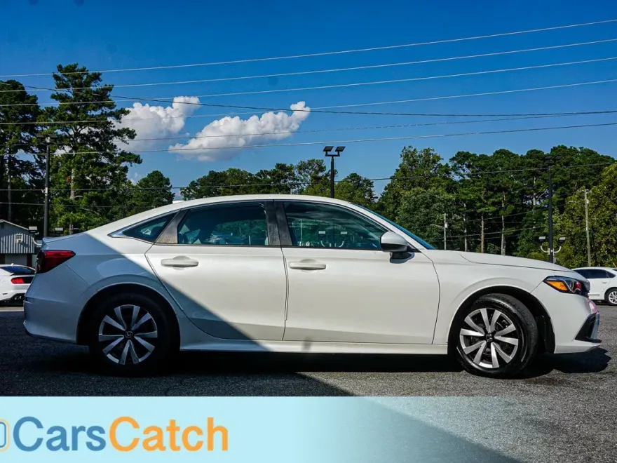 2022 Honda Civic LX photo 1