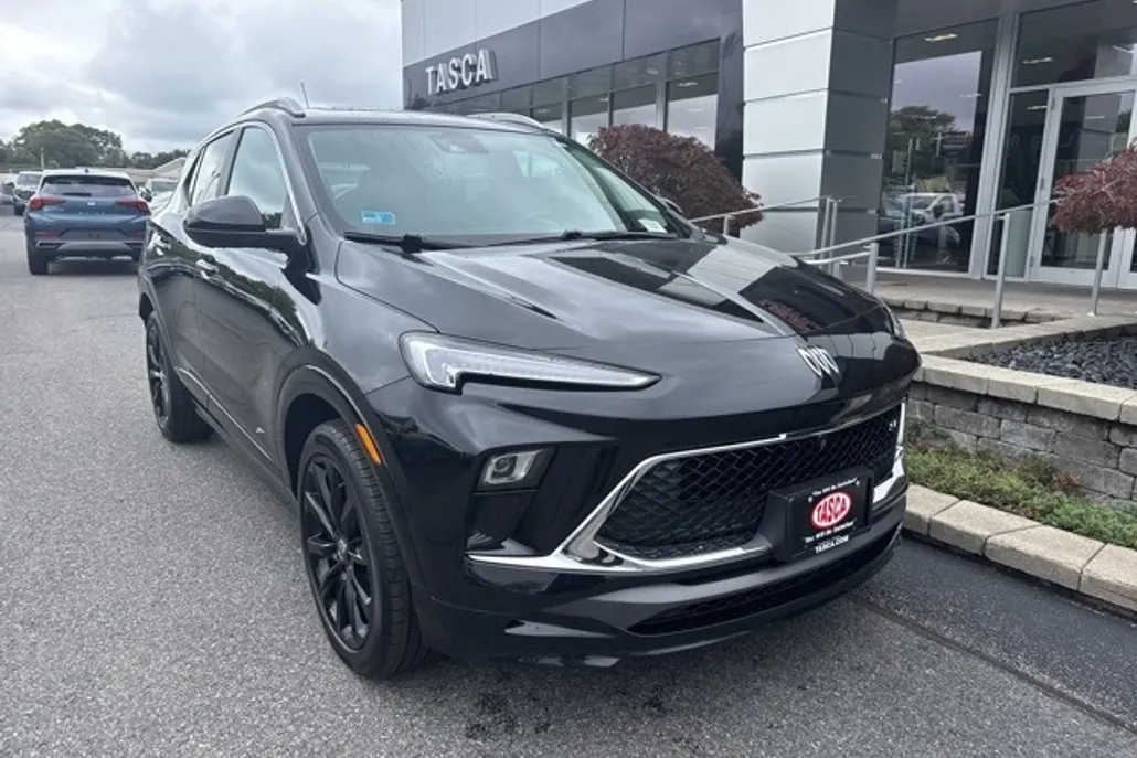 2025 Buick Encore GX Sport Touring photo 1
