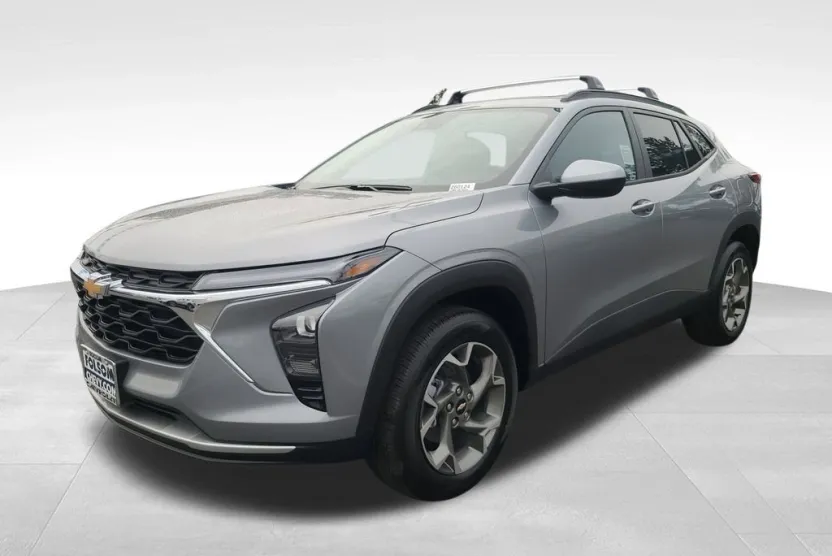2026 Chevrolet Trax LT photo 1