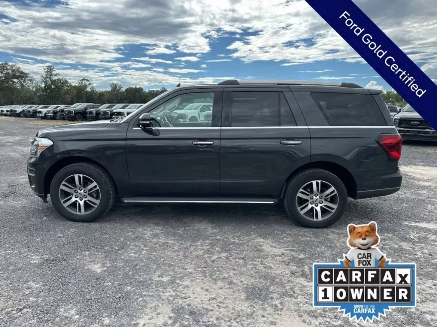 2023 Ford Expedition Limited photo 1