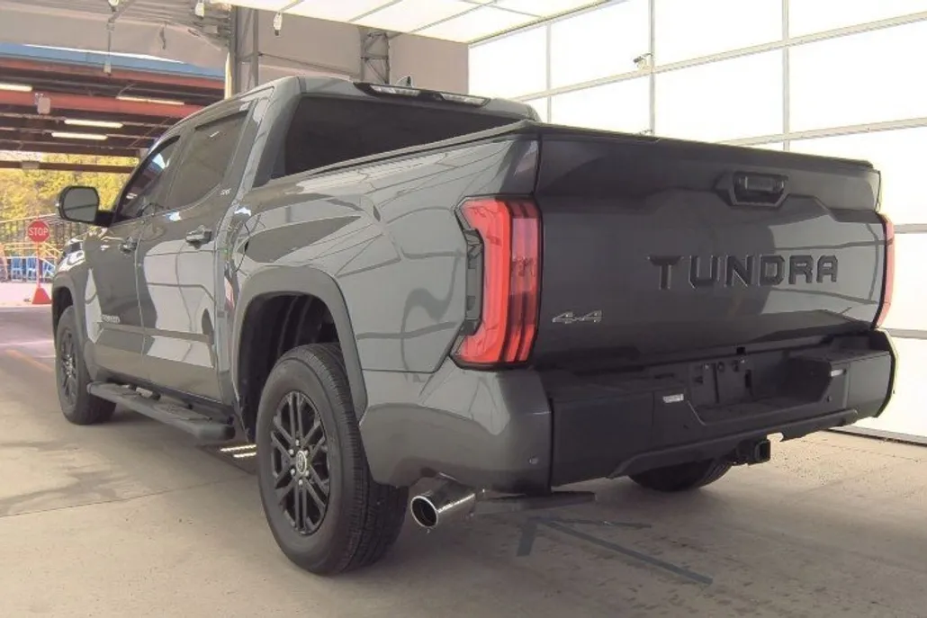2023 Toyota Tundra SR5 CrewMax photo 1