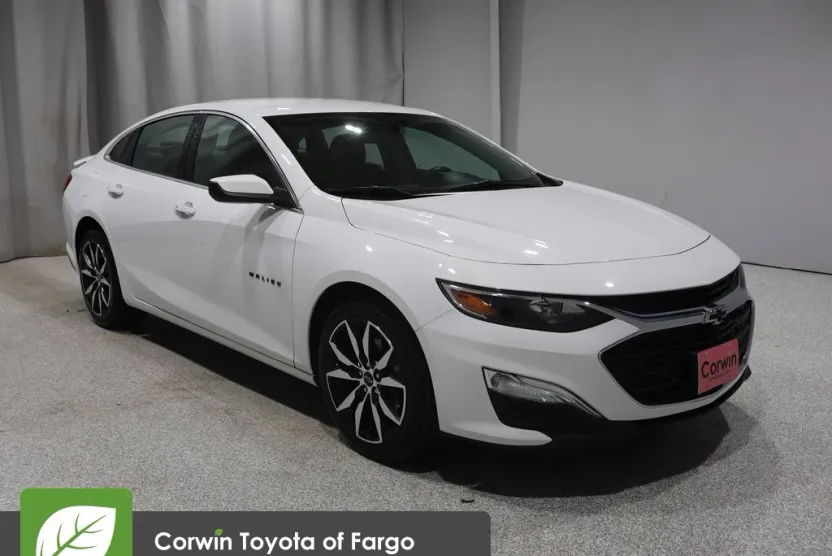 2023 Chevrolet Malibu RS photo 1