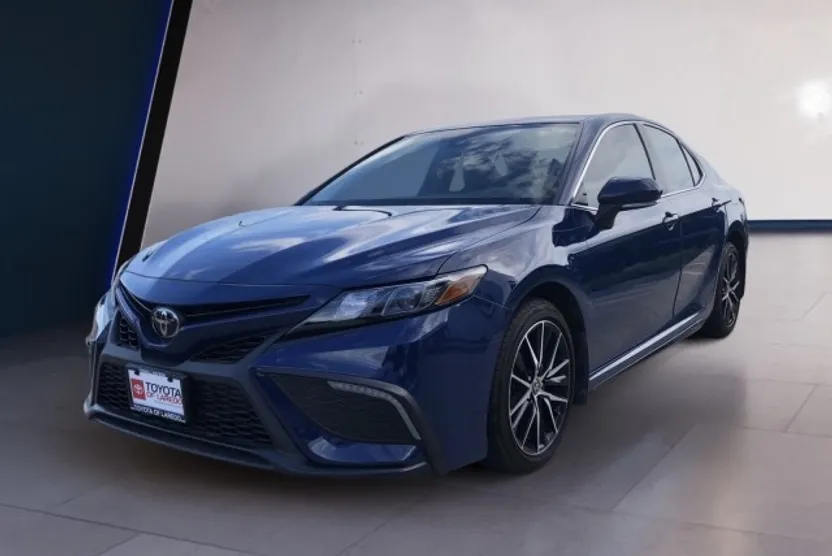 2024 Toyota Camry SE photo 1