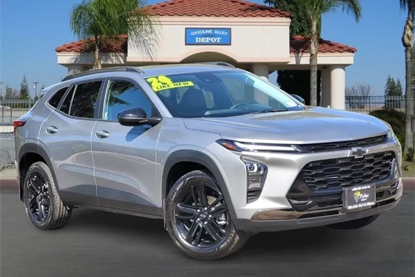 2024 Chevrolet Trax ACTIV photo 1