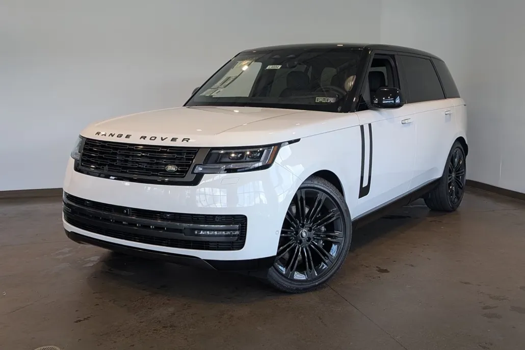 2025 Land Rover Range Rover SE photo 1
