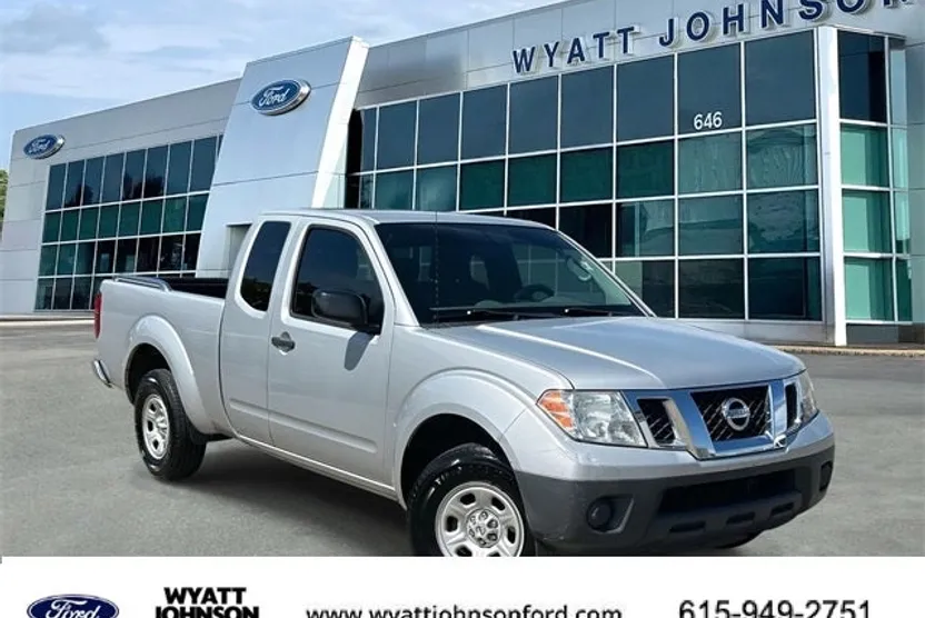 2015 Nissan Frontier S photo 1