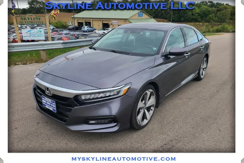 2018 Honda Accord Touring photo 1