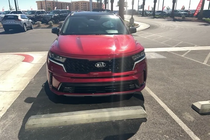 2021 Kia Sorento EX photo 1