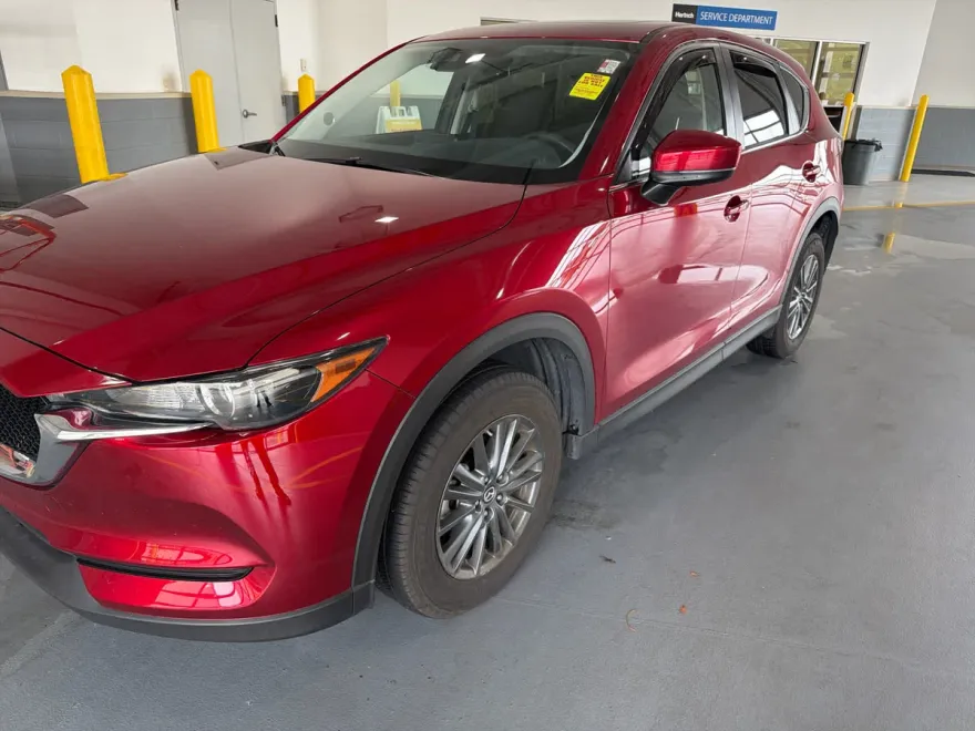 2019 Mazda CX-5 Touring photo 1