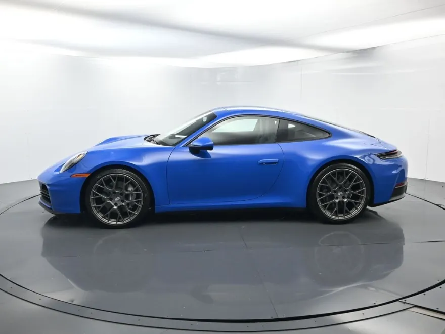 2025 Porsche 911 photo 1
