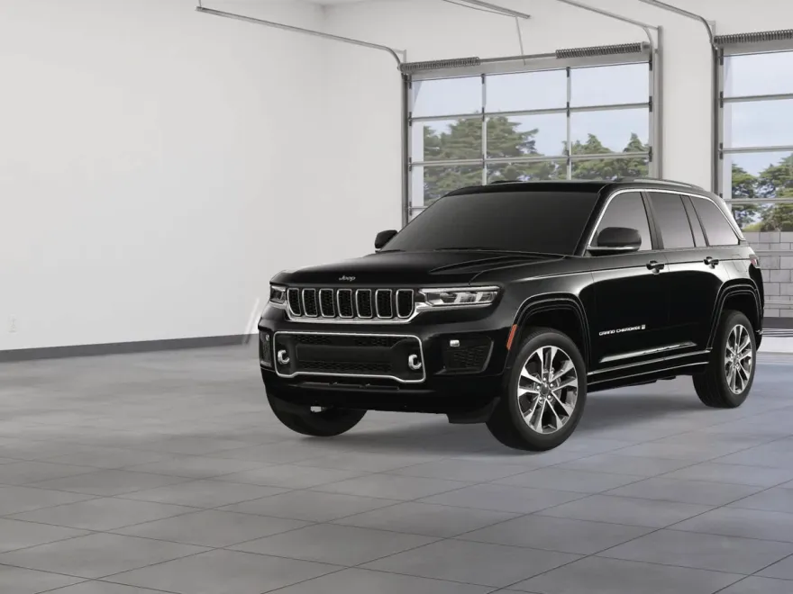 2025 Jeep Grand Cherokee Overland photo 1
