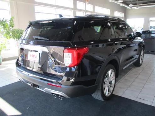 2022 Ford Explorer Platinum photo 4
