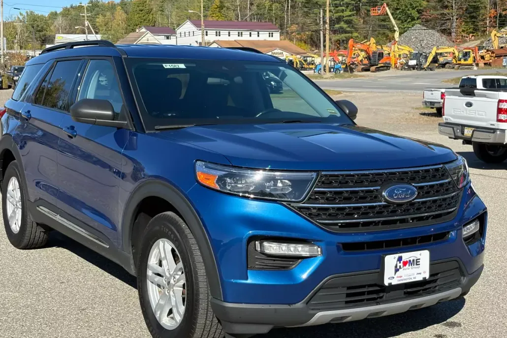 2022 Ford Explorer XLT photo 1