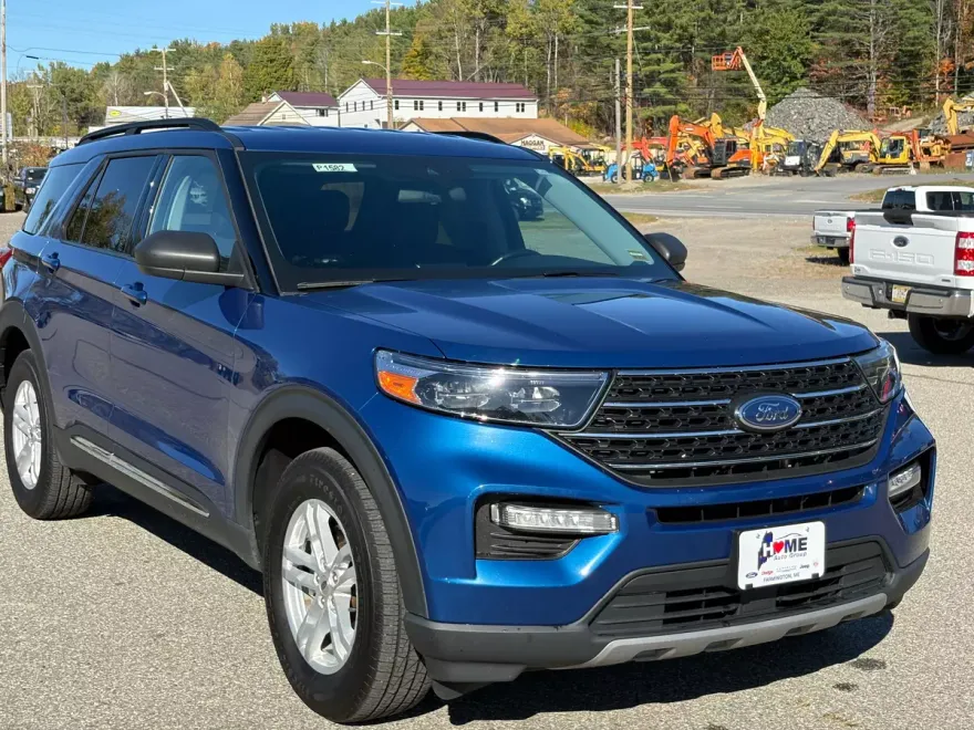 2022 Ford Explorer XLT photo 1