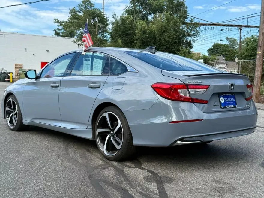 2022 Honda Accord Hybrid Sport photo 1