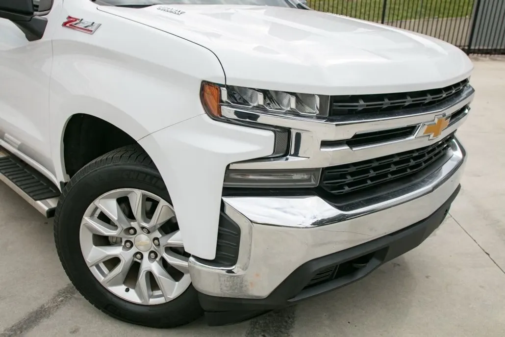 2020 Chevrolet Silverado 1500 LT photo 1