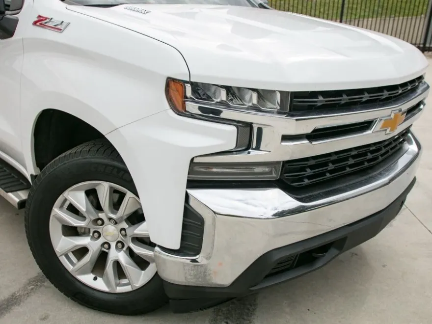 2020 Chevrolet Silverado 1500 LT photo 1