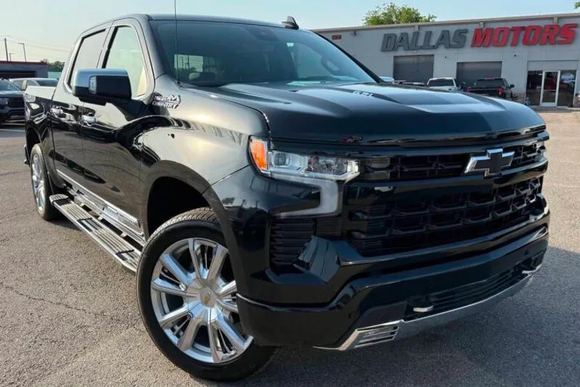 2024 Chevrolet Silverado 1500 High Country photo 1