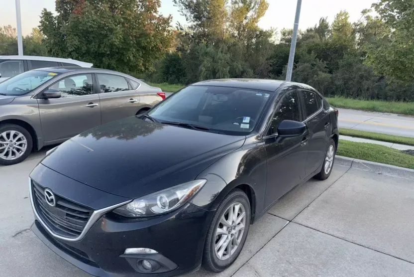 2016 Mazda Mazda3 Grand Touring photo 1