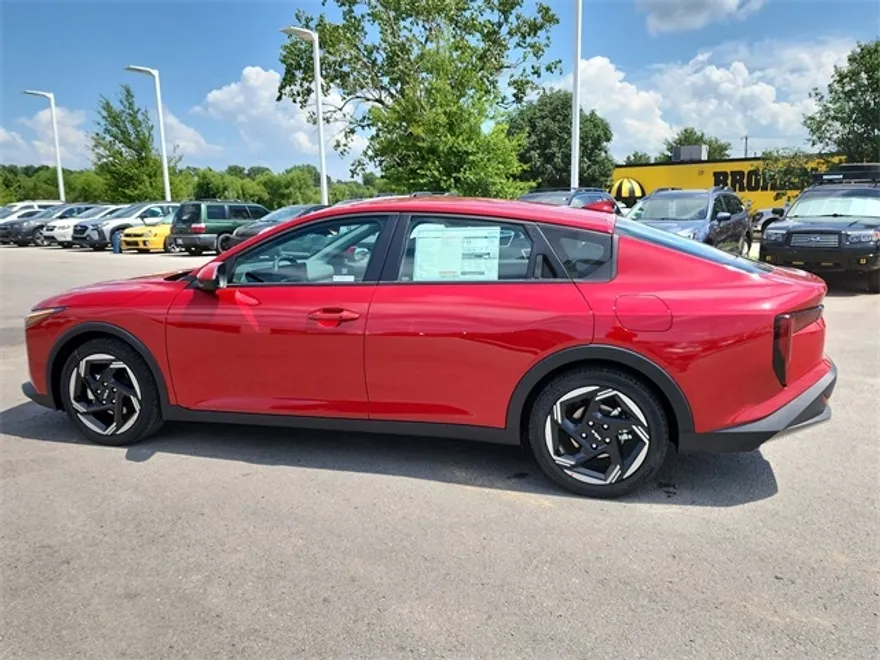 2025 Kia K4 EX photo 1