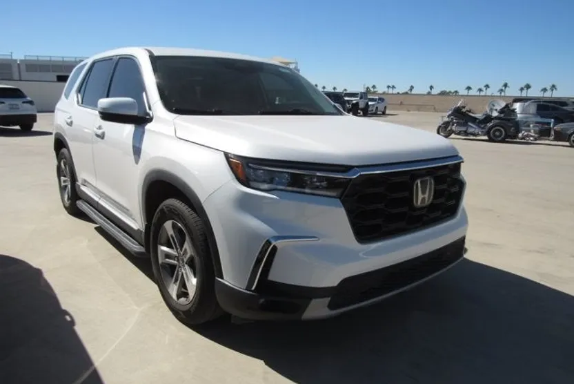 2023 Honda Pilot EX-L photo 1