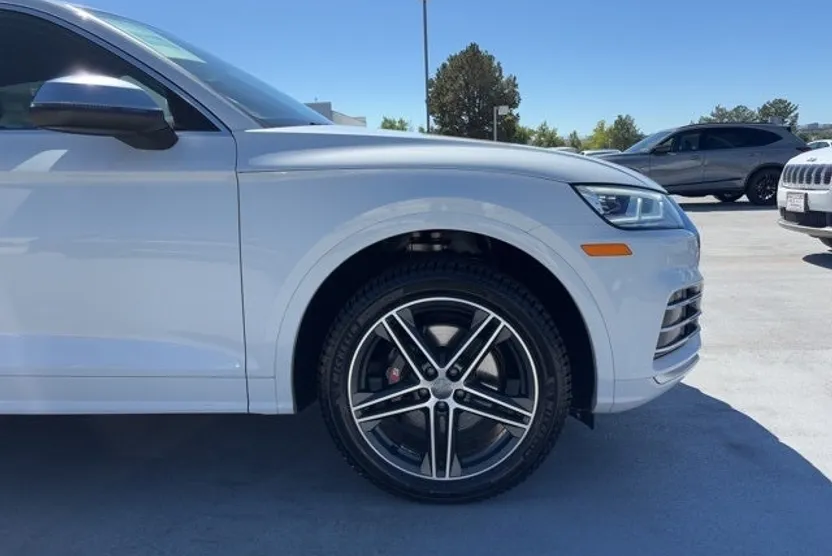 2020 Audi SQ5 Premium Plus photo 1