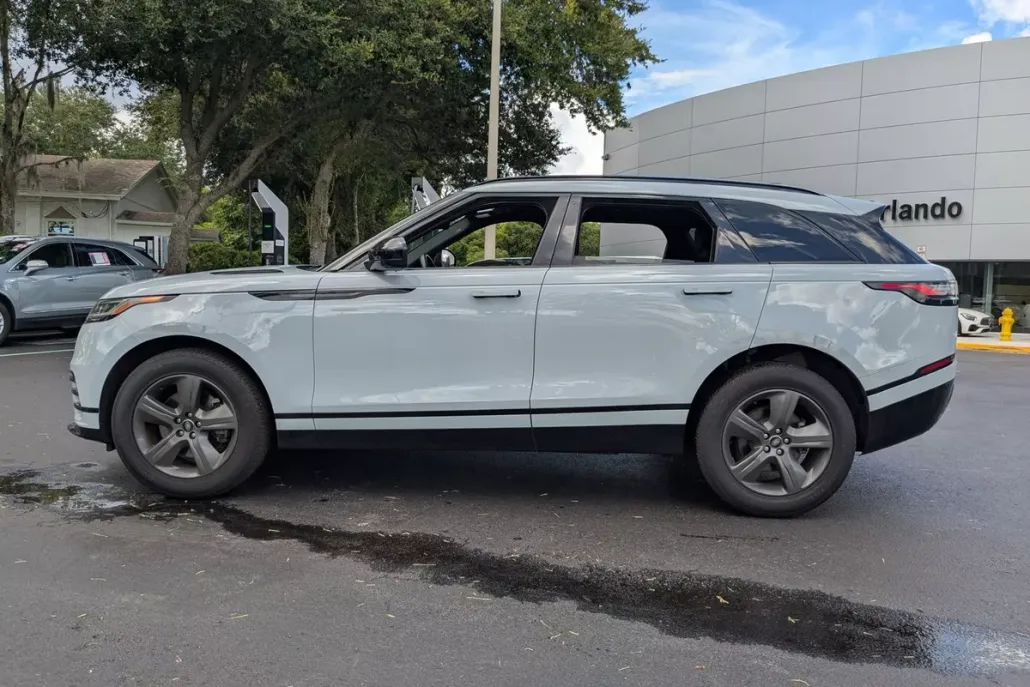 2025 Land Rover Range Rover Velar P250 Dynamic SE photo 1