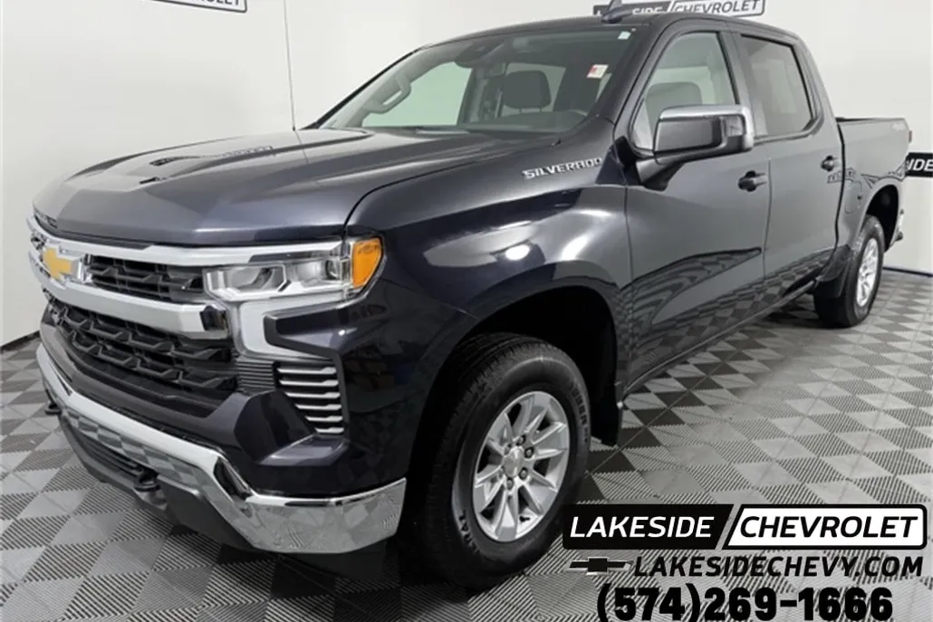 2024 Chevrolet Silverado 1500 LT1 photo 1