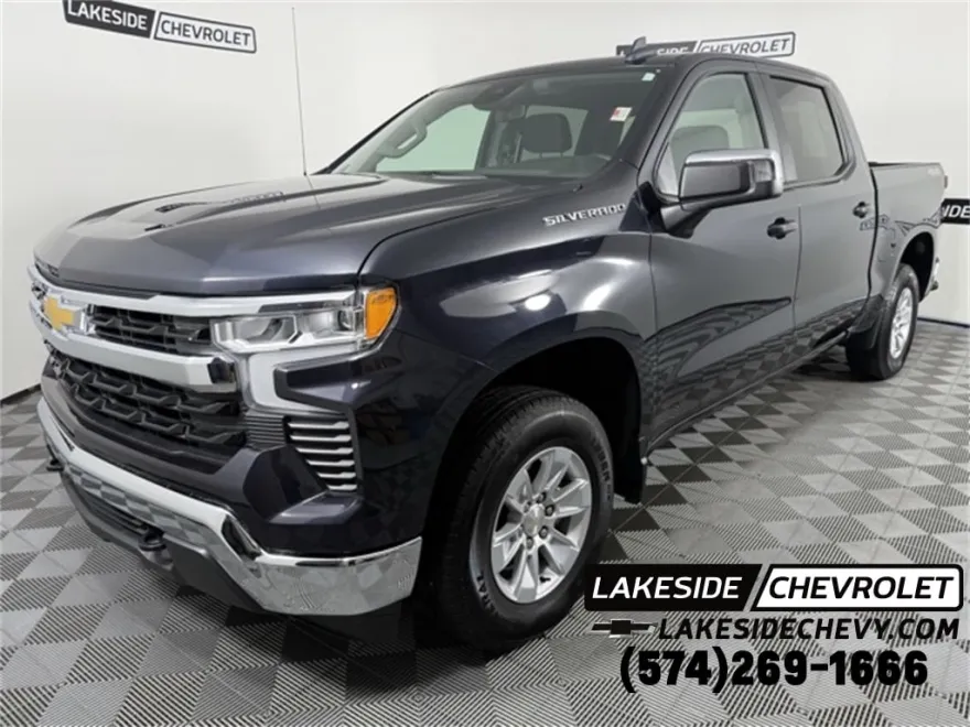 2024 Chevrolet Silverado 1500 LT1 photo 1