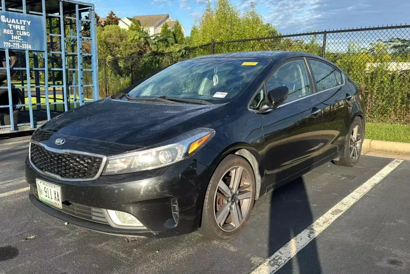 2017 Kia Forte EX photo 1