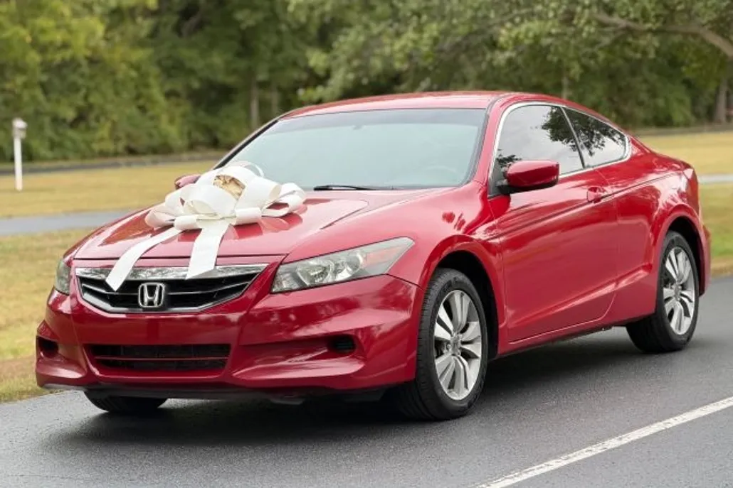 2012 Honda Accord LX photo 1