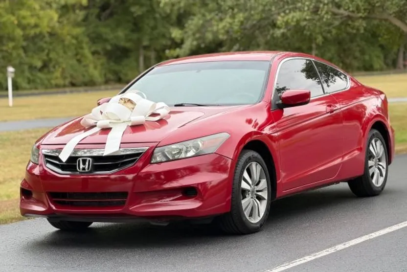 2012 Honda Accord LX photo 1