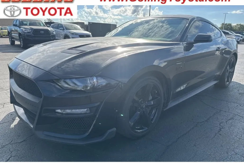 2022 Ford Mustang GT photo 1