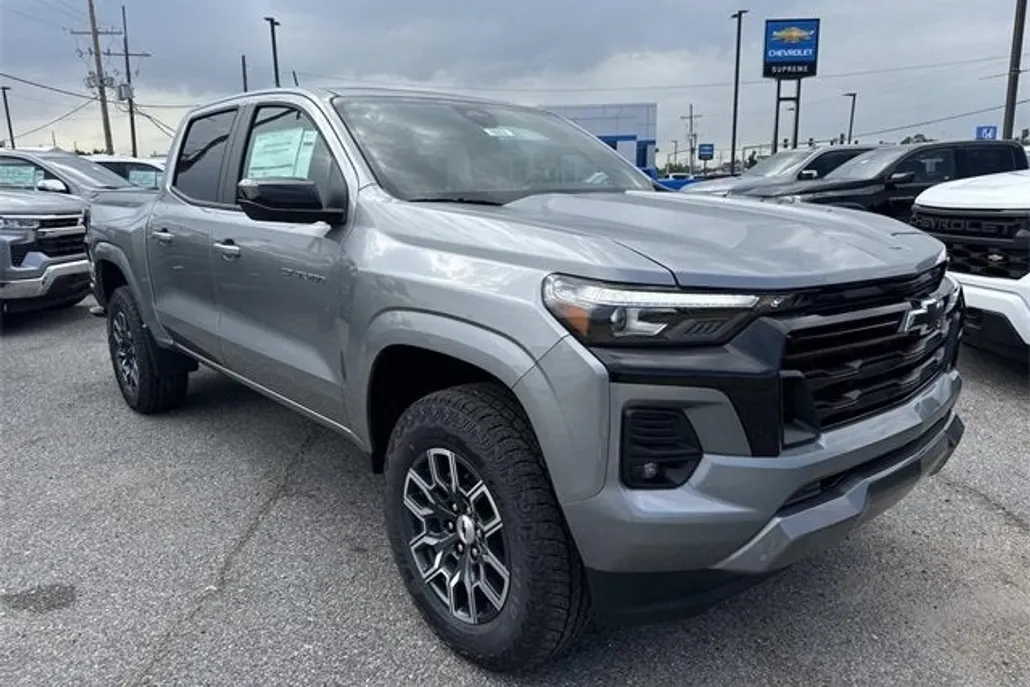 2026 Chevrolet Colorado Z71 photo 1