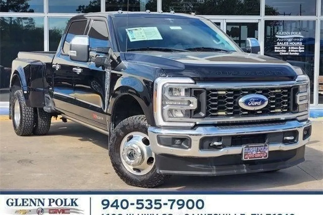 2023 Ford F-350 Lariat photo 1