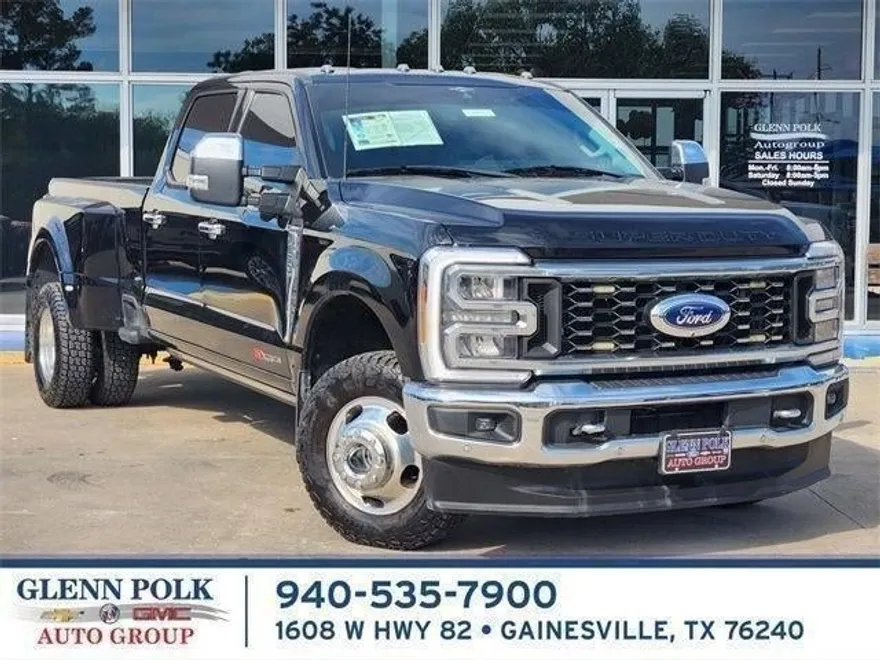 2023 Ford F-350 Lariat photo 1