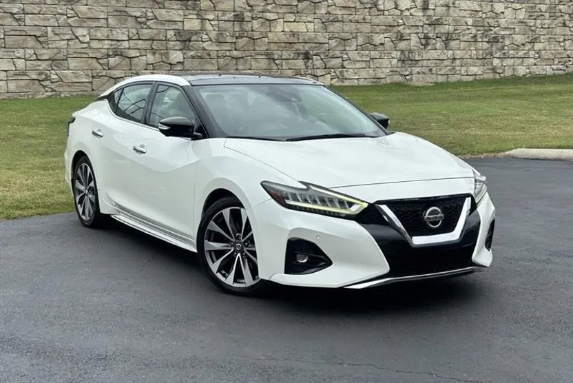 2019 Nissan Maxima Platinum photo 1
