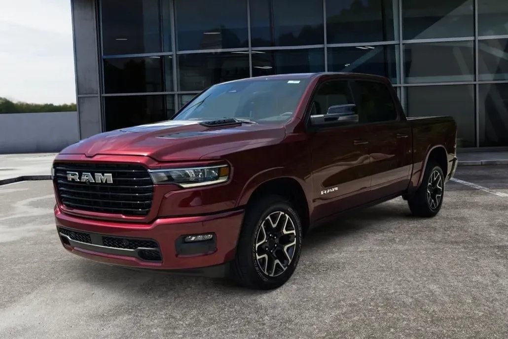 2025 Ram 1500 Laramie photo 1