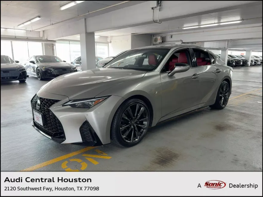 2023 Lexus IS 350 F SPORT photo 1